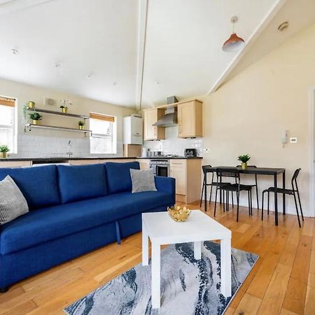 Lovely 3-Bed 20 Minutes To Central Londres Extérieur photo