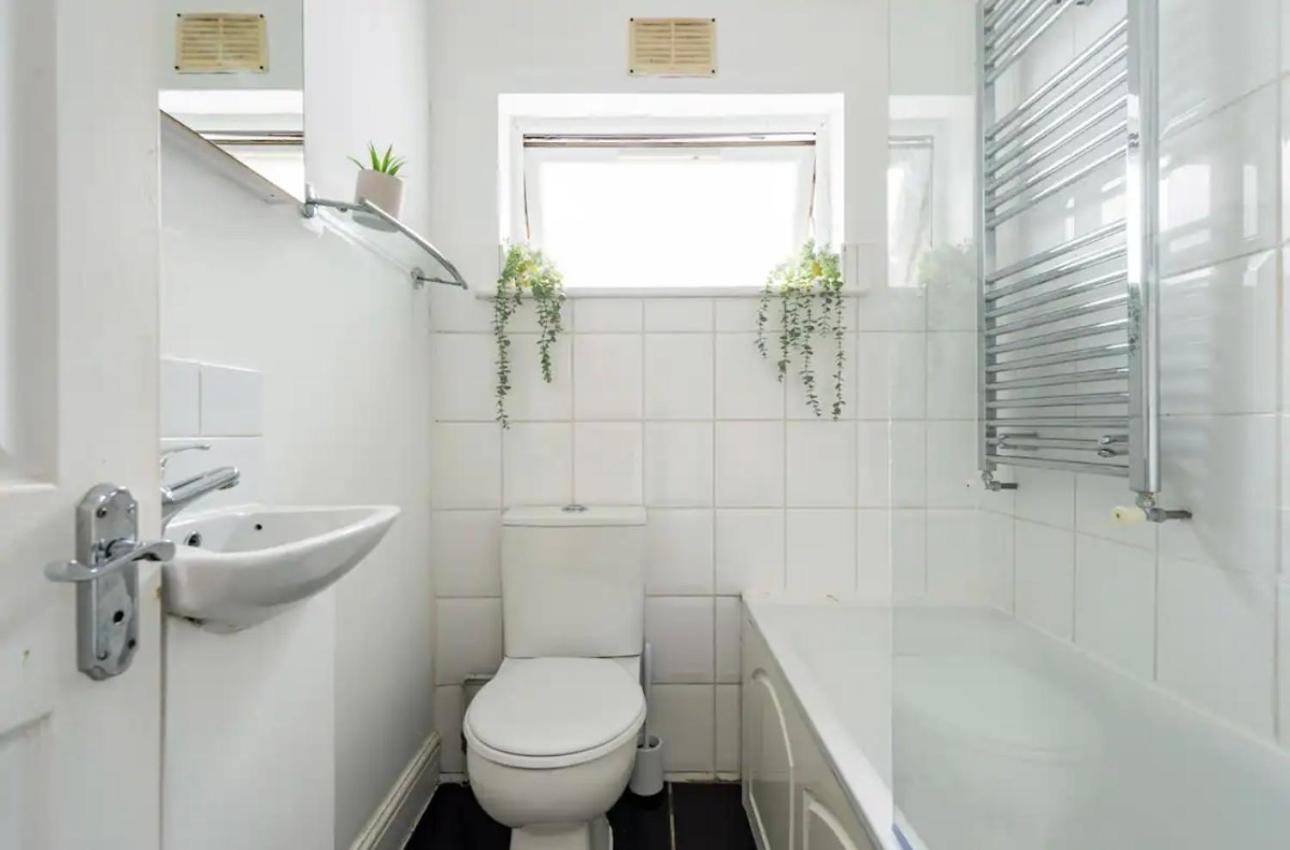 Lovely 3-Bed 20 Minutes To Central Londres Extérieur photo