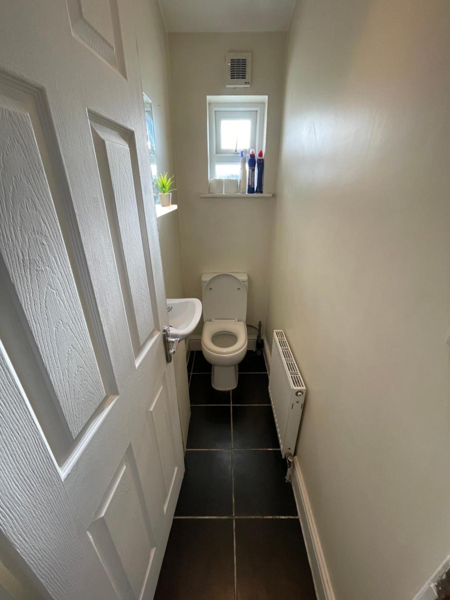 Lovely 3-Bed 20 Minutes To Central Londres Extérieur photo